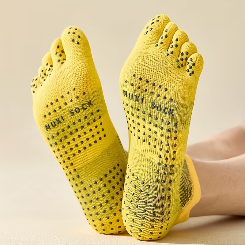メンズ 3 足組つま先ソックス 滑り止めドットグリップソック - Toe Sock Split のレビューと価格